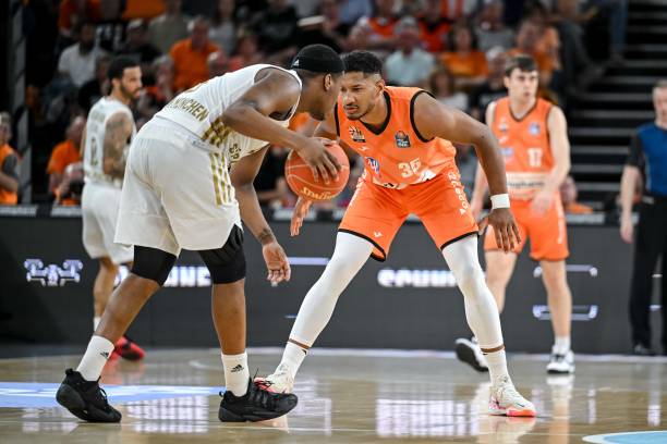 自己手中 自己手中