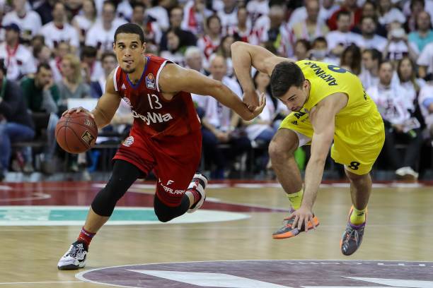 队配合上不 队配合上不