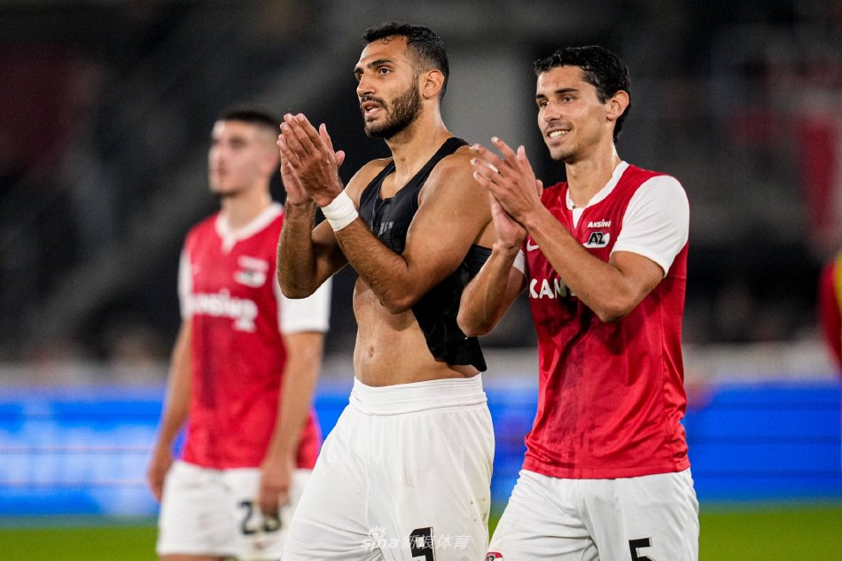 中的表现展 中的表现展